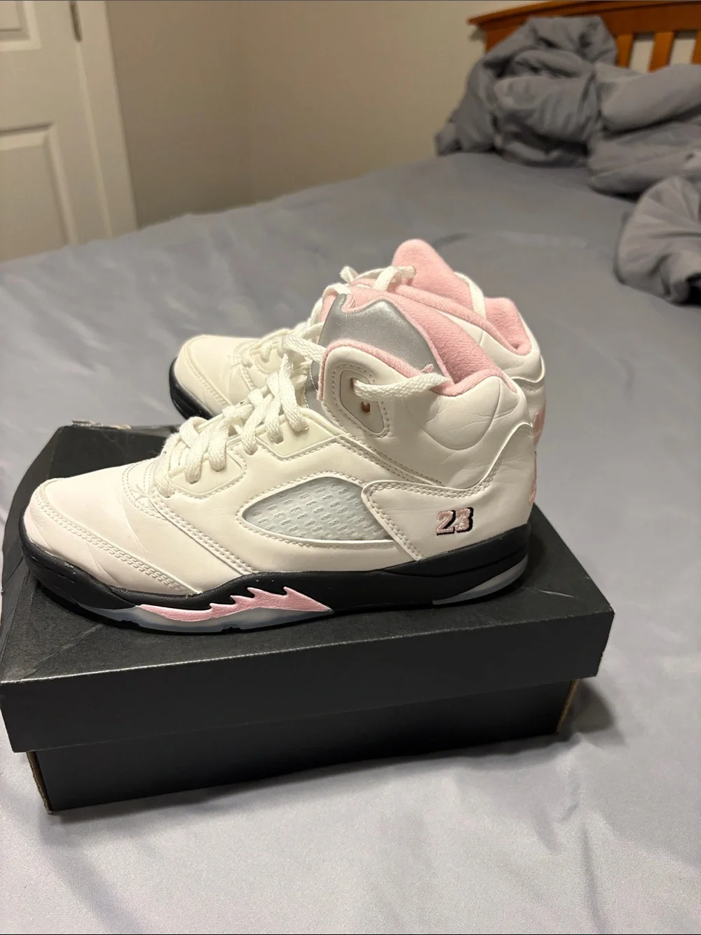 Jordan 5 retro Kids White and Pink High-Top Basketball Sneakers size 2.5